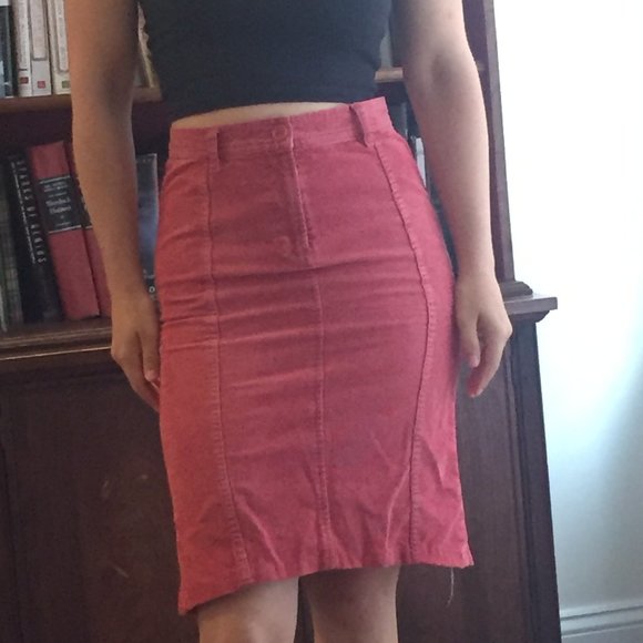 Pink Courduroy vintage pencil skirt - Picture 3 of 3